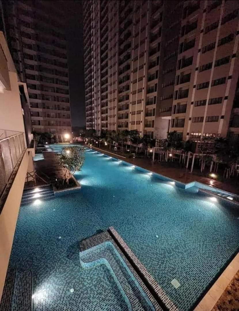 Youth City Nilai Cozy View Apartment Ngoại thất bức ảnh